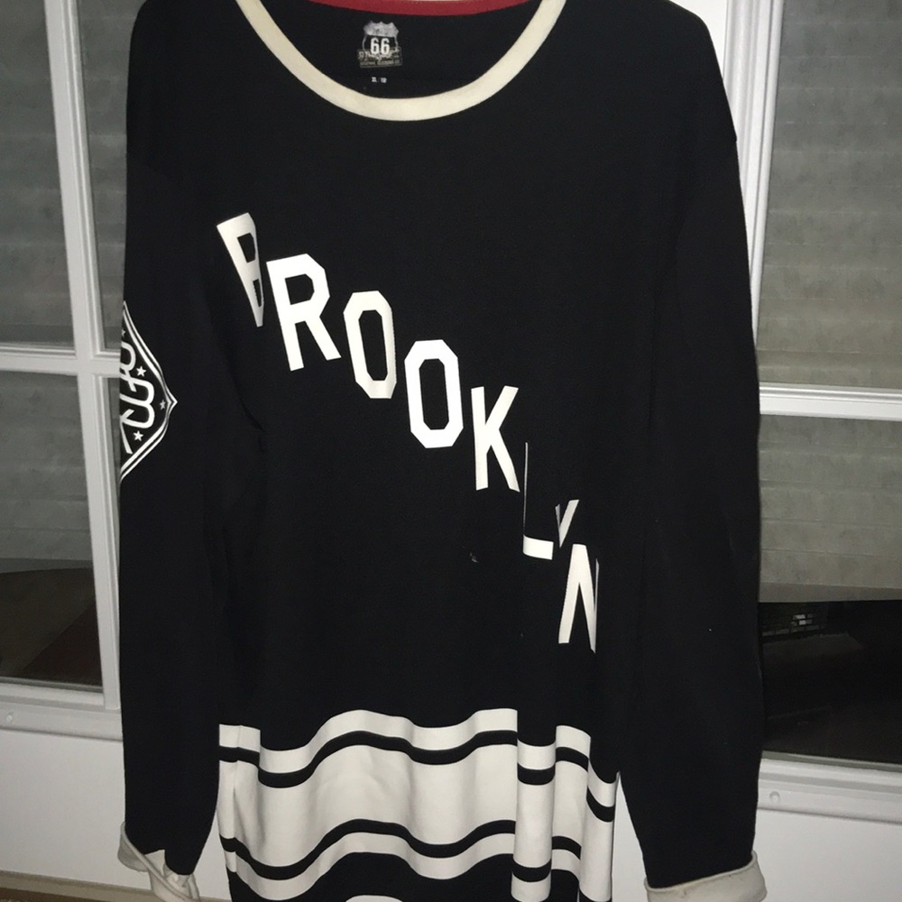 Brooklyn Long Sleeve Shirt (Size XL)